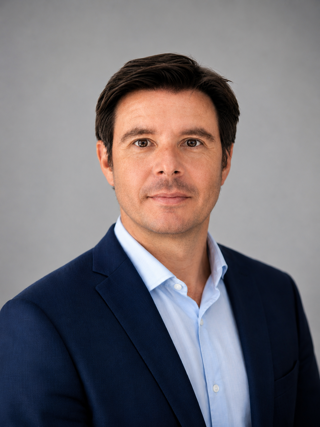 Portrait professionnel de Jonathan Lecompte, formateur en comptabilité, gestion et finance.
